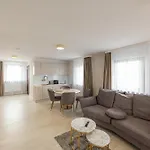 Marlen Πανσιόν Sarbinowo